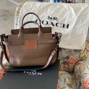 Coach Handbag: Color, Tobacco